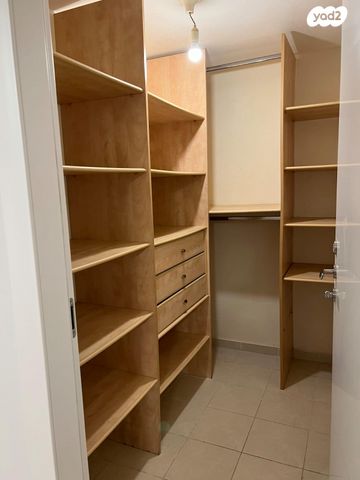 מרתף/ פרטר, חיים ברלב 7, המרכז, קרית אונו