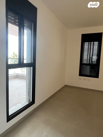 דירה, שומר 9, מרכז פרדס חנה, פרדס חנה כרכור