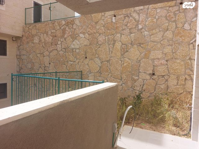 דירת גן, הרבי מלובביץ' 6, הדקל, ביתר עילית