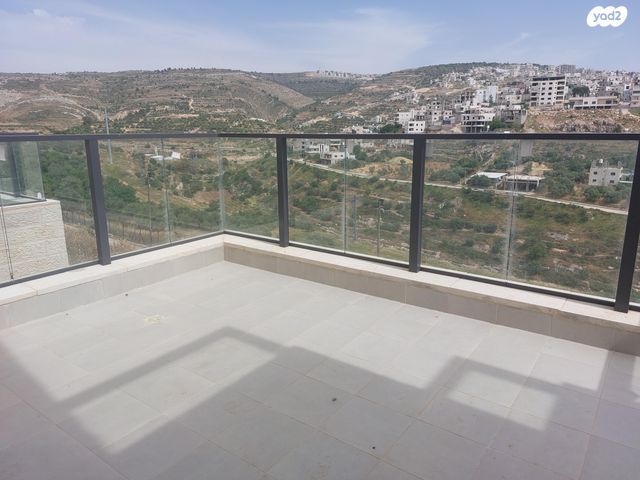 דירת גן, הרבי מלובביץ' 6, הדקל, ביתר עילית