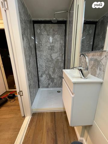 יחידת דיור, יורדי הים 17, שאר העיר, הוד השרון