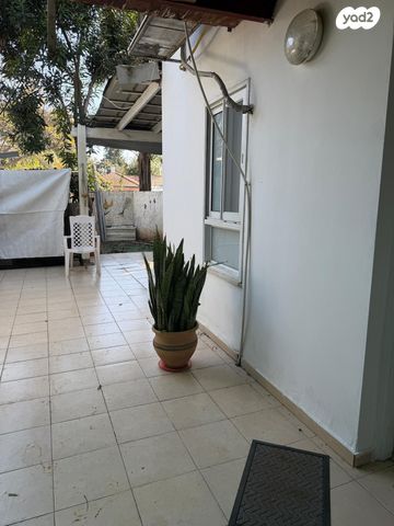 יחידת דיור, כינרת 10, גיל עמל, הוד השרון