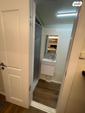 יחידת דיור, יורדי הים 17, שאר העיר, הוד השרון