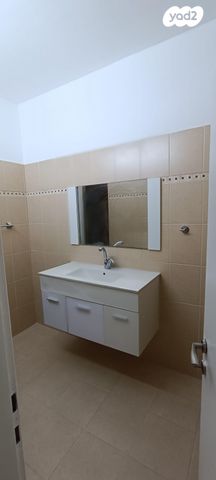 דירה, הלל יפה 13, מרכז העיר, חדרה