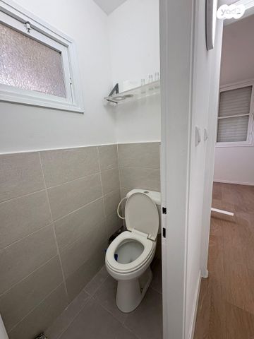 דירה, הגיבור האלמוני 30, יד אליהו, תל אביב יפו