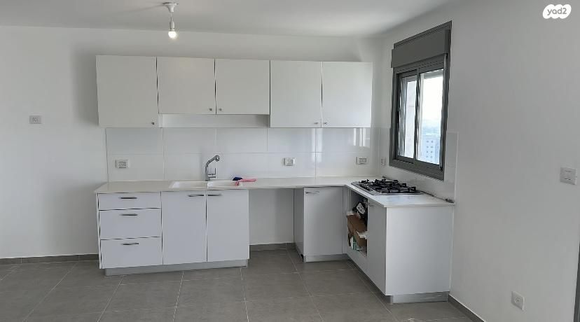 דירה, מפל התנור 13, שקמים ואגמים, אשקלון