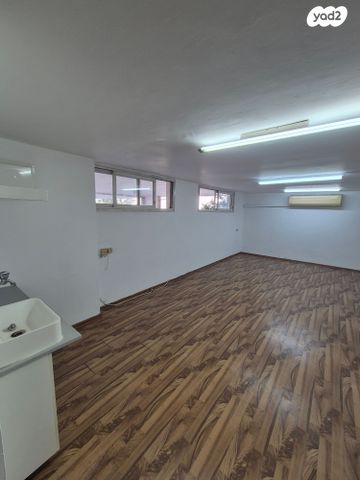 משרדים, תובל 22, בורסה, רמת גן