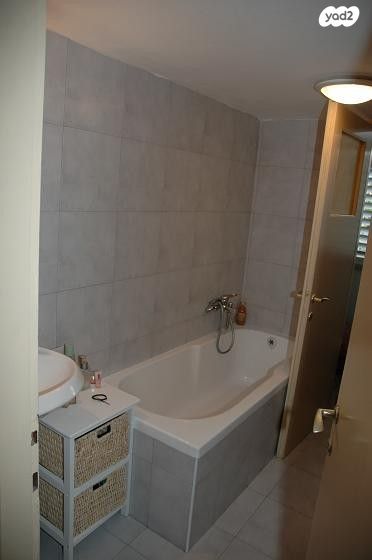 דירה, אלכסנדר ינאי, כרמליה, חיפה