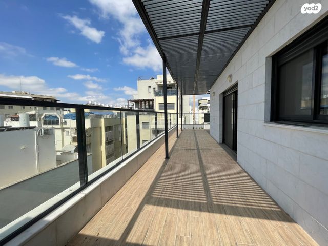 גג/ פנטהאוז, נחמיה עמינוח, קרית הרב סלומון, פתח תקווה