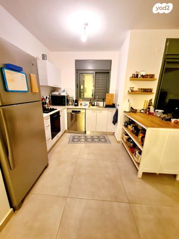 דירה, עלומים, אזור הבילויים, רמת גן