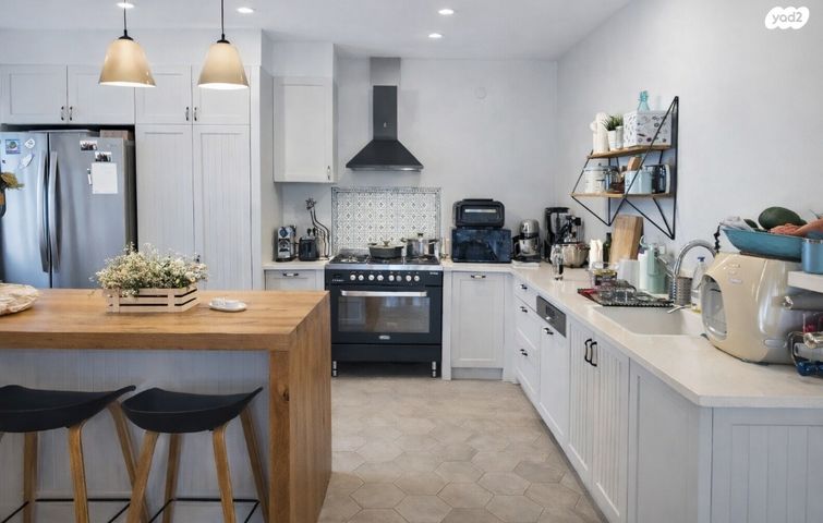 הנרייטה סולד 48