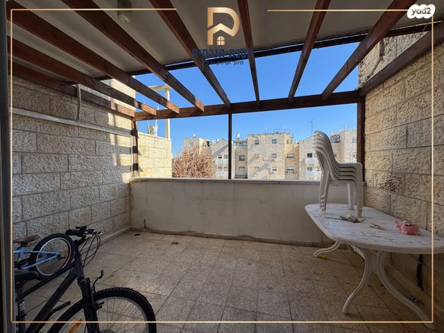 דופלקס, מרדכי זר, פסגת זאב, ירושלים