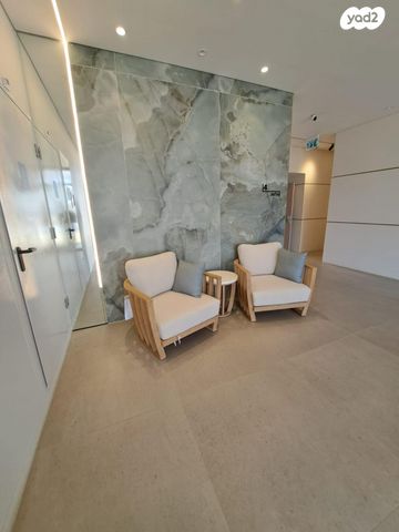 דירת גן, אלמוג 4, אכזיב, נהריה