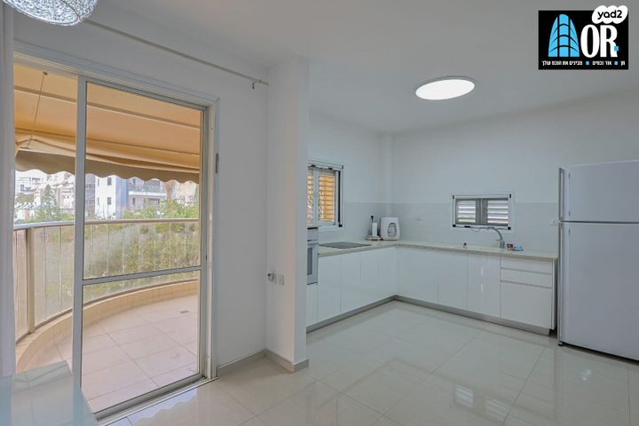 דירה, ברנשטיין, קרול, פתח תקווה