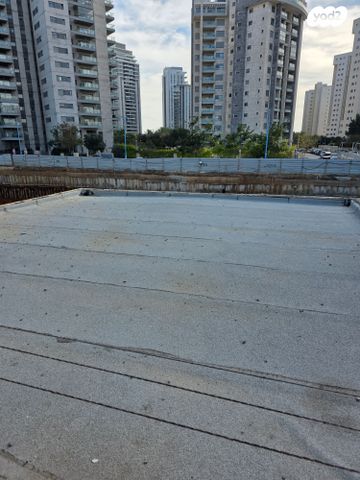 דירה, שבטי ישראל, גבעת אולגה, חדרה