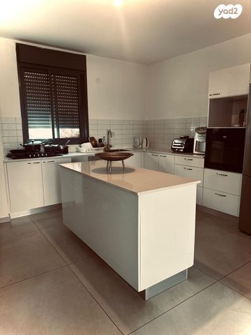 בית פרטי/ קוטג', אור ים, אור עקיבא