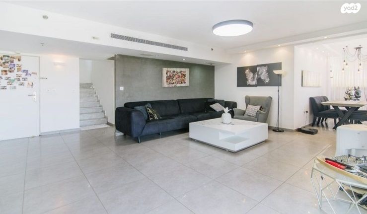 גג/ פנטהאוז, גרינשפן, נווה גן, פתח תקווה