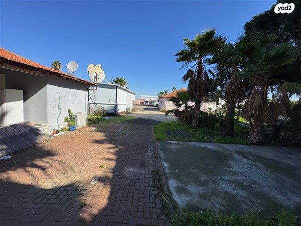 משק חקלאי/ נחלה, יגל