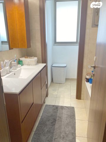 דירה, בלפור 72, עצמאות יוספטל, בת ים