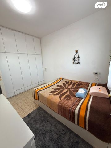 דירה, אוסישקין, ד' / מערב מרכז העיר, רחובות