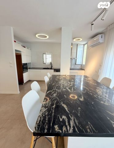 דירה, שדרות ח"ן, ב' / צפון מערב העיר, רחובות