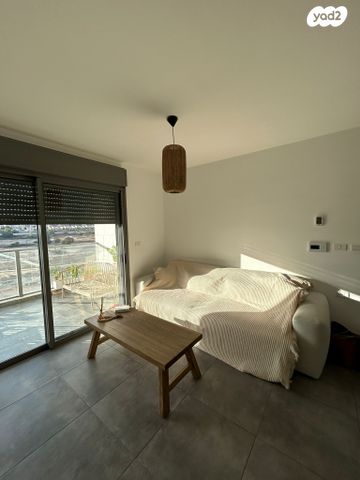 דירה, עיר היין, אשקלון