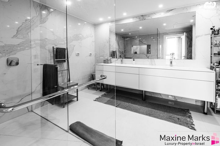 גג/ פנטהאוז, אהוד מנור, עיר ימים, נתניה