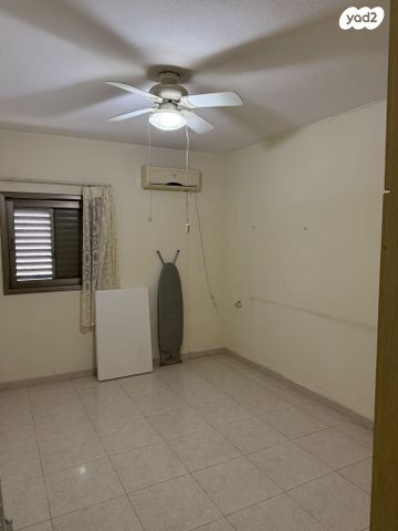 גג/ פנטהאוז, נחל ליטאני, רובע י"א, אשדוד