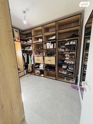 דופלקס, עץ השדה 38, אדמית / יערית, שלומי