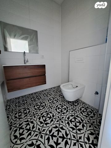 דירת גן, אלמוג 4, אכזיב, נהריה