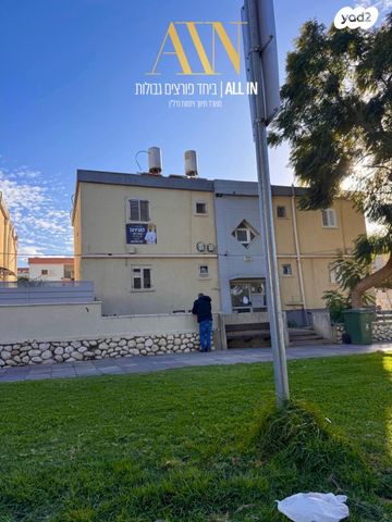 שדרות יגאל אלון 