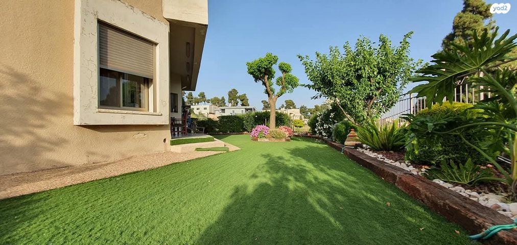 בית פרטי/ קוטג', ברקת, נווה אורנים, צפת