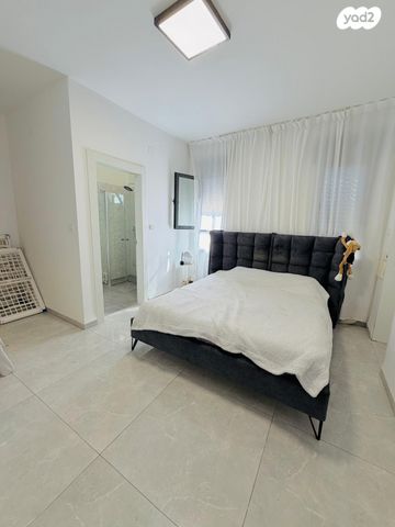 דופלקס, עץ השדה 38, אדמית / יערית, שלומי