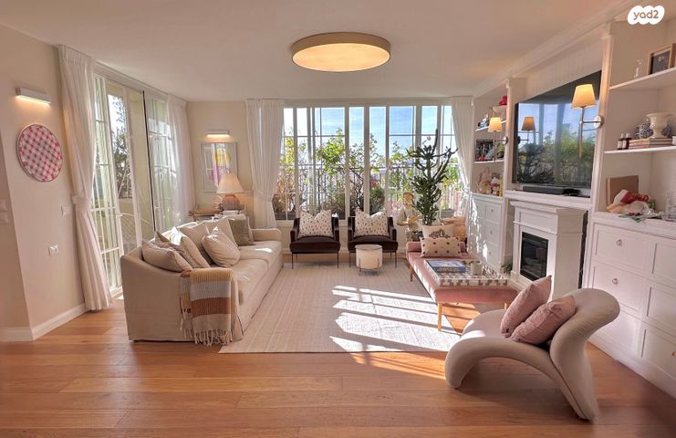 גג/ פנטהאוז, רעננה