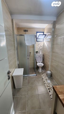 דו משפחתי, רמת מנחם בגין, צפת