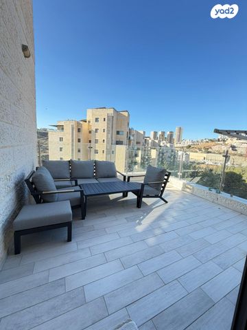 דירה, גרשון אבנר, ארמון הנציב, תלפיות מזרח, ירושלים