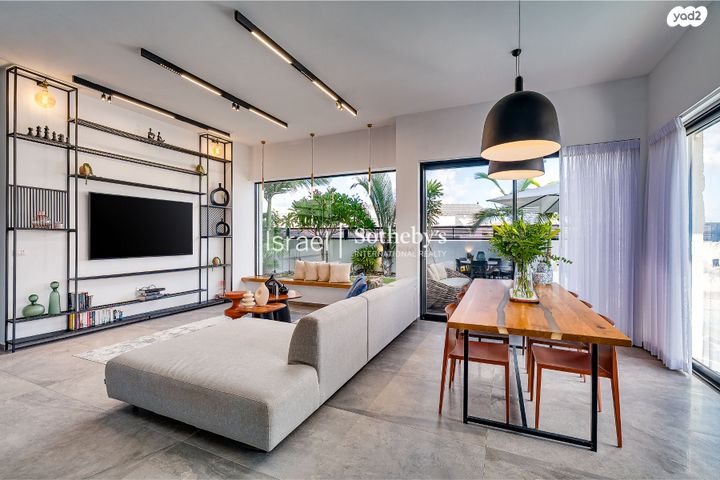 בית פרטי/ קוטג', שלום לחמי, טירת שלום, נס ציונה