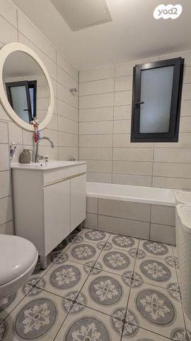 דירה, רעננה