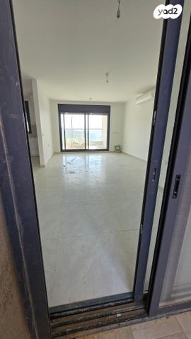 דירת גן, בית אריה / עופרים