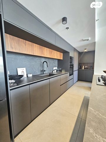 דירה, יוסף הגלילי 22, שכונת בן גוריון, מרכז העיר ג', רמת גן