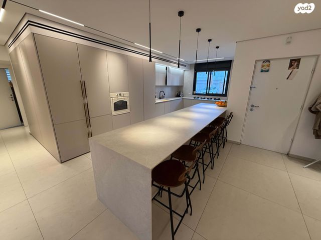 דירת גן, כרמי גת, קרית גת