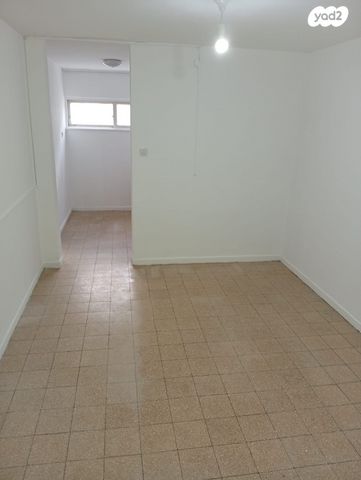 דירה, אילת 88, ג'סי כהן, חולון