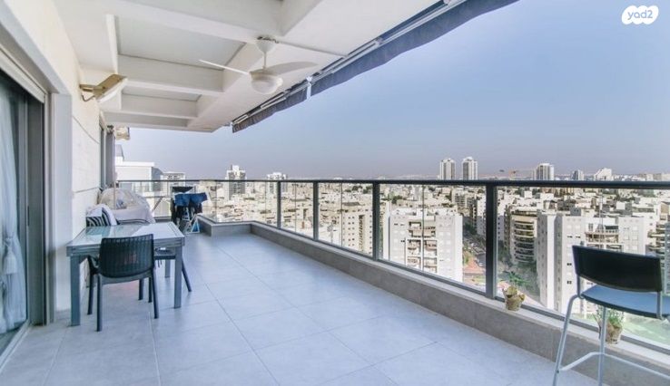 גג/ פנטהאוז, גרינשפן, נווה גן, פתח תקווה