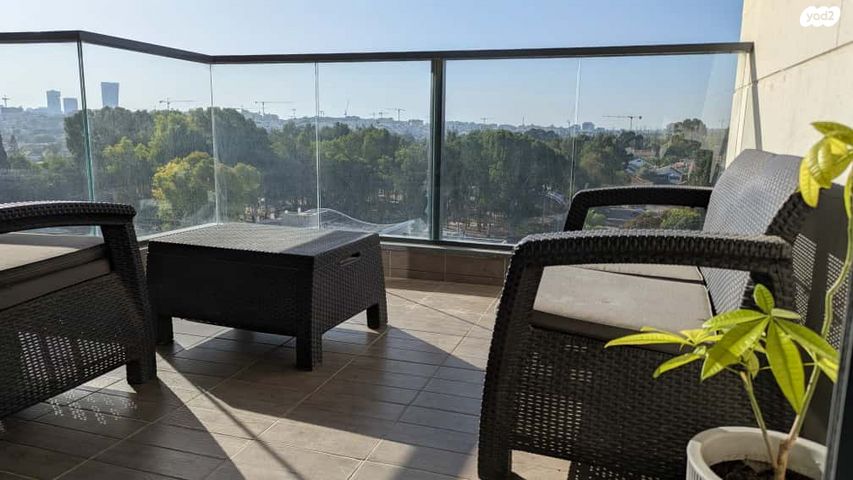 דירה, רעננה