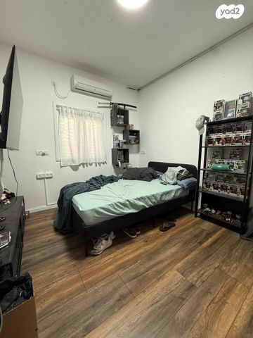 דירה, עמק יזרעאל, רסקו א', חולון