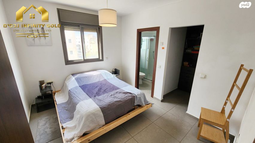 דירה, תאנה, החורש, חריש