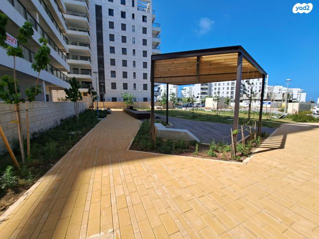 דירת גן, אלמוג 4, אכזיב, נהריה