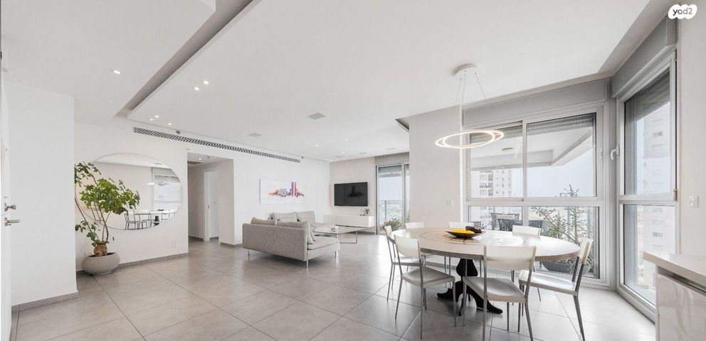 דירה, דודו דותן, עיר ימים, נתניה