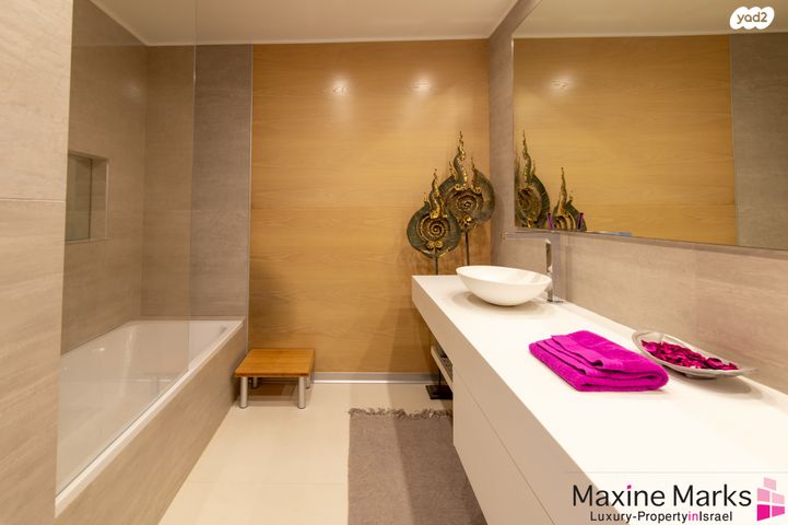 גג/ פנטהאוז, אהוד מנור, עיר ימים, נתניה