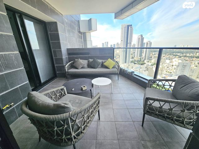 דירה, יוסף הגלילי 22, שכונת בן גוריון, מרכז העיר ג', רמת גן